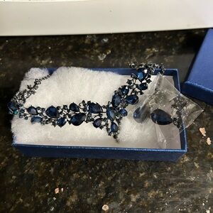 Elegant Blue Gemstone Necklace and Earring Set